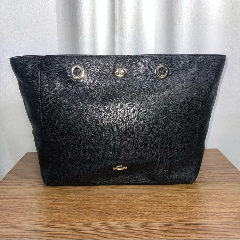 Coach 57107 Pebbled Leather Turnlock Tote Bag Black | READ
